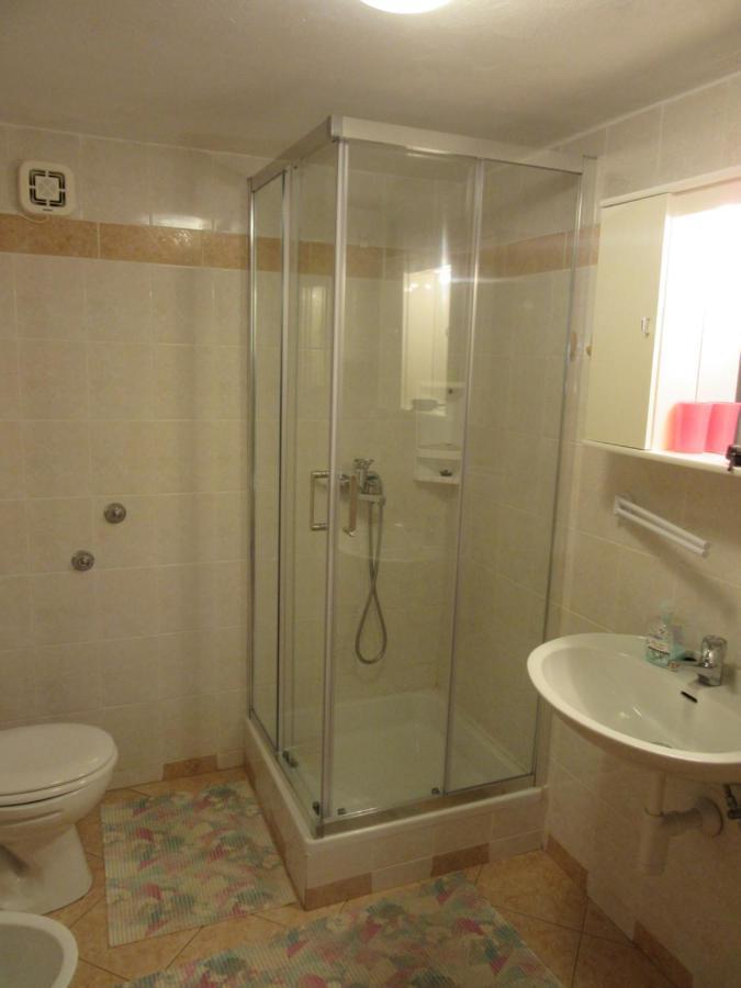 Apartmani Gracijela คาร์โลบัก ภายนอก รูปภาพ